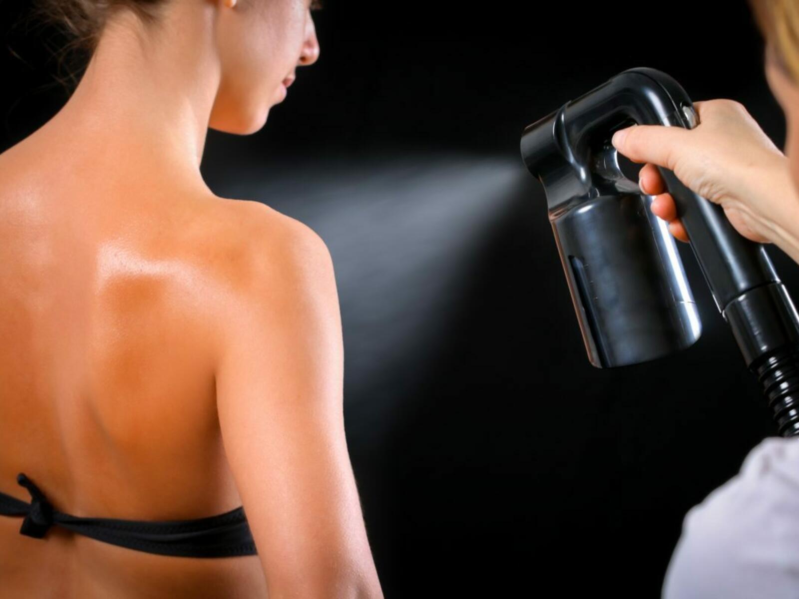 Spray tanning